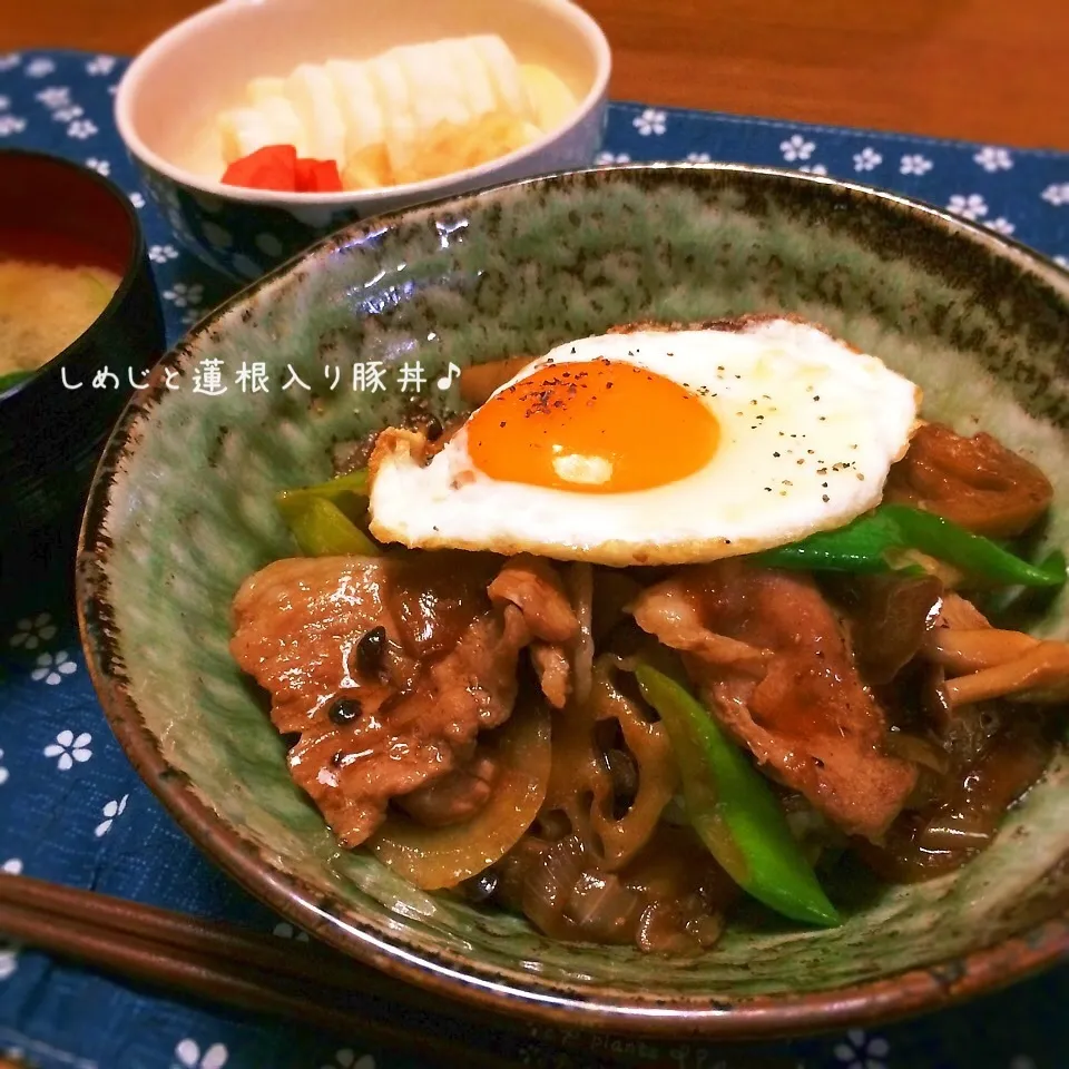 しめじと蓮根入り豚丼♪  …と少しお話|かおちゃんさん