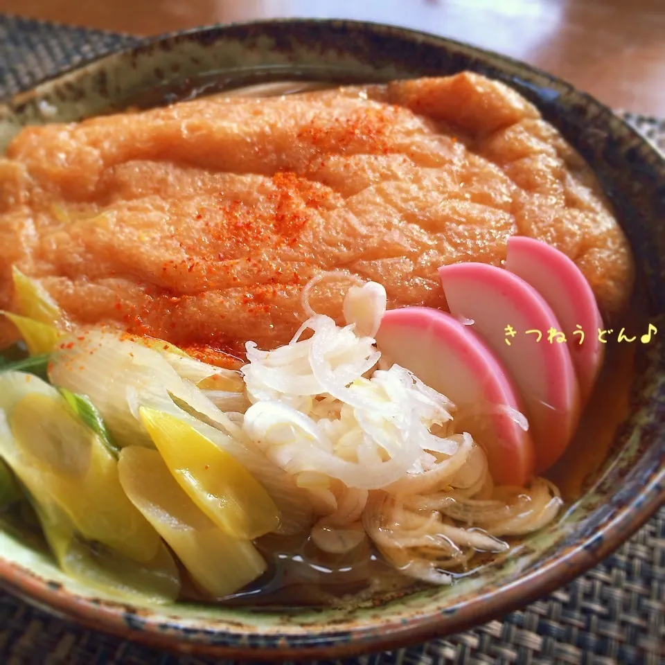 でっかいふっくら〜きつねうどん♪|かおちゃんさん