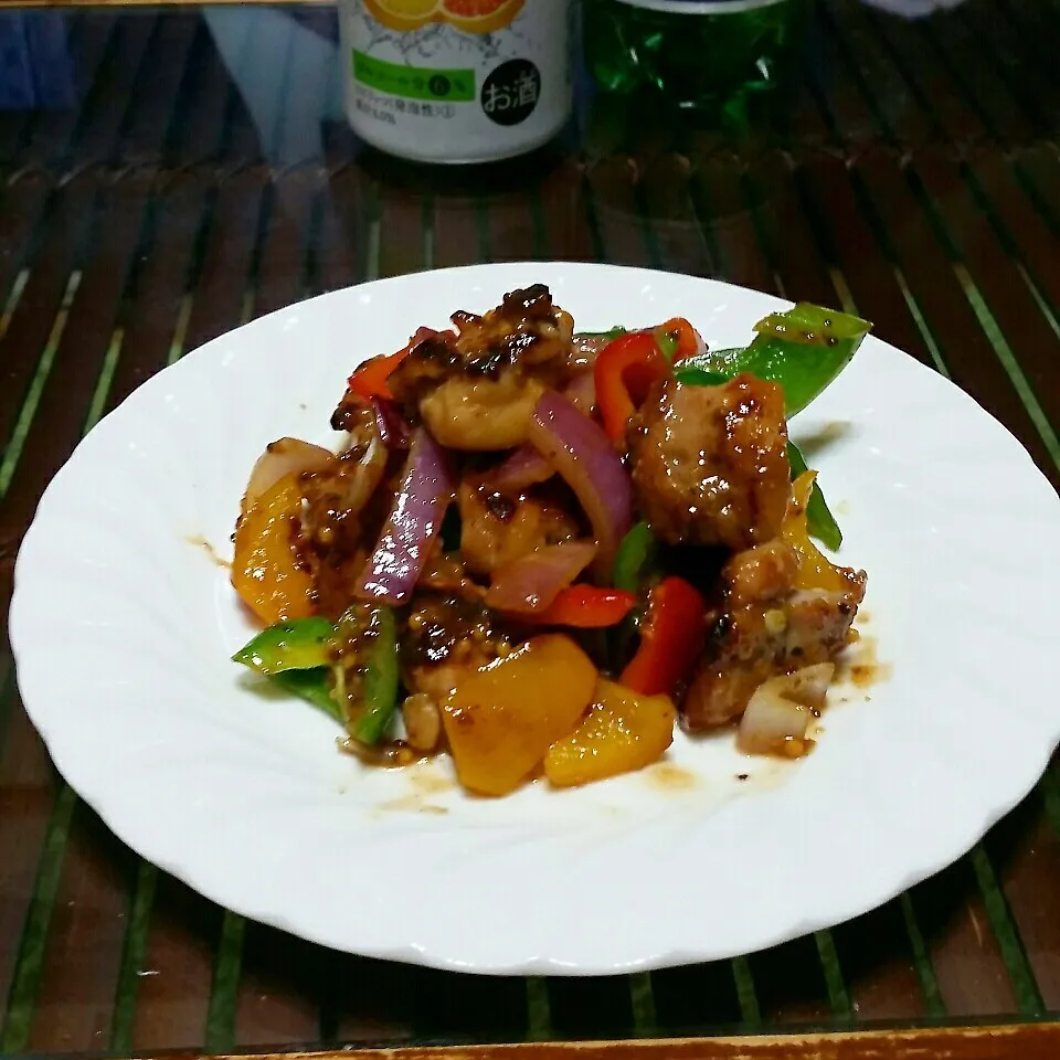 今日は余り食材で、鶏ももと余り野菜のハニーマスタード炒め♪|dai.noriさん