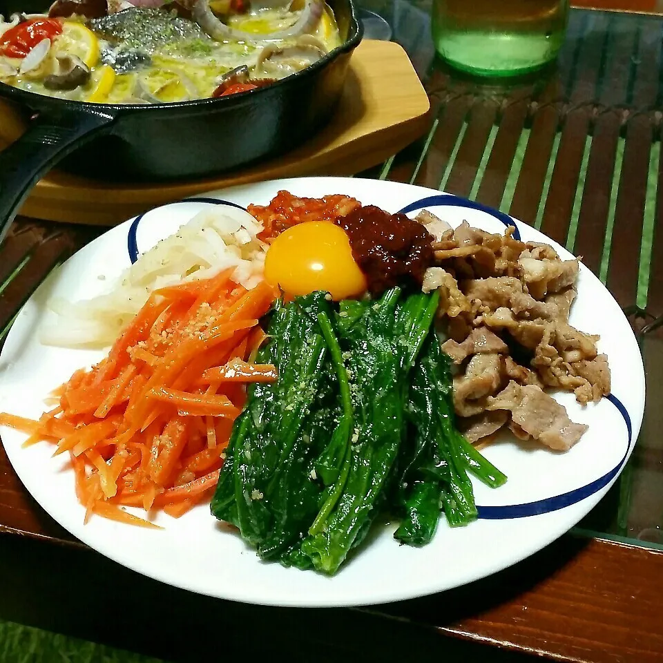 Snapdishの料理写真:今日は家にある食材でゆぅゆさんの真似っこ♪ビビンバ頂きました|dai.noriさん