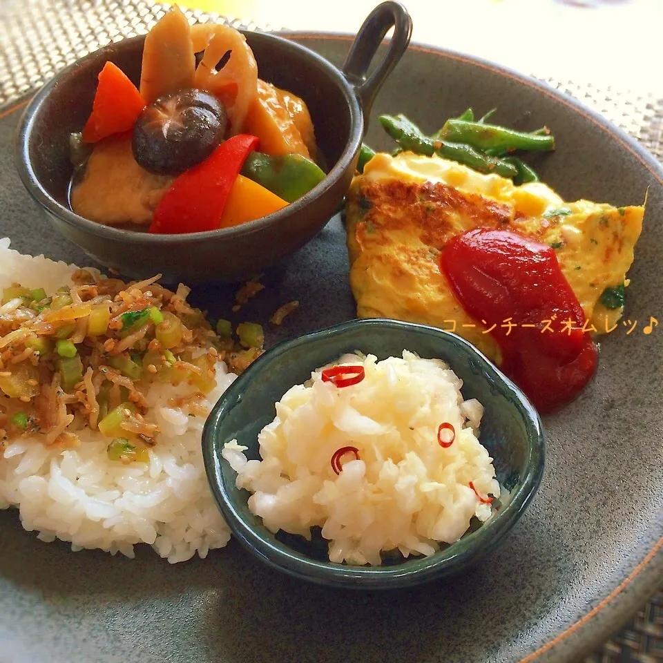 とろ〜りコーンチーズオムレツランチ♪|かおちゃんさん