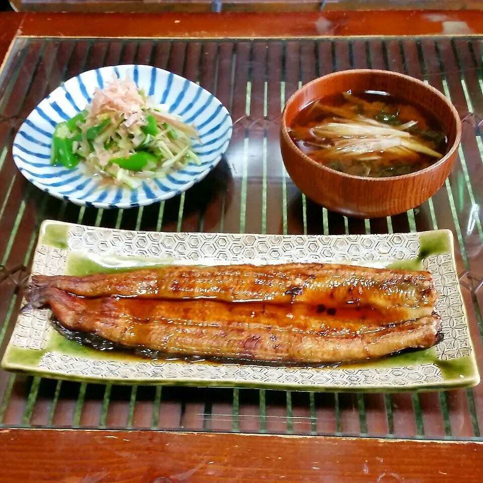 お昼ご飯はちょっとリッチに鰻♪と茗荷とオクラと胡瓜の酢の物|dai.noriさん