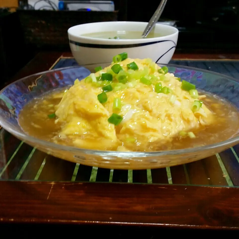 Snapdishの料理写真:初挑戦♪天津飯チャーハンの昼御飯(^-^ゞ|dai.noriさん