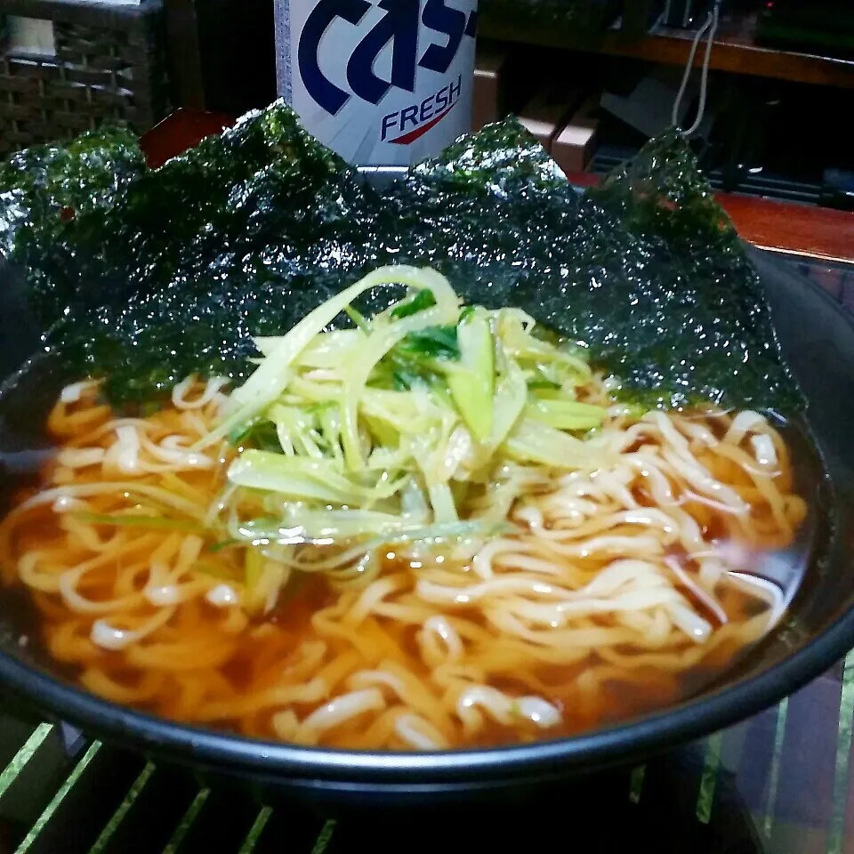 Snapdishの料理写真:今日の１食目。夜ご飯は、知人に貰った喜多方ラーメンの葱胡麻油|dai.noriさん