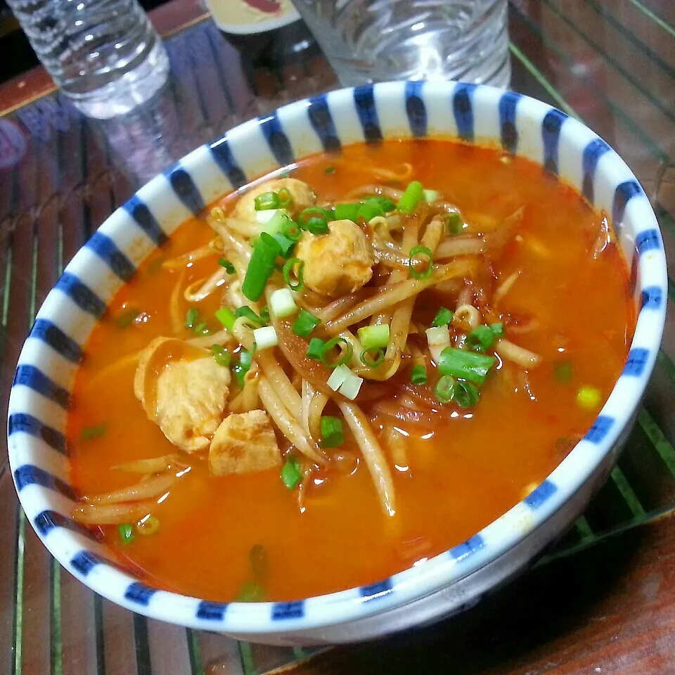 やっちゃいました～(^_^ゞ深夜の炭水化物！韓国、牛肉湯麺|dai.noriさん