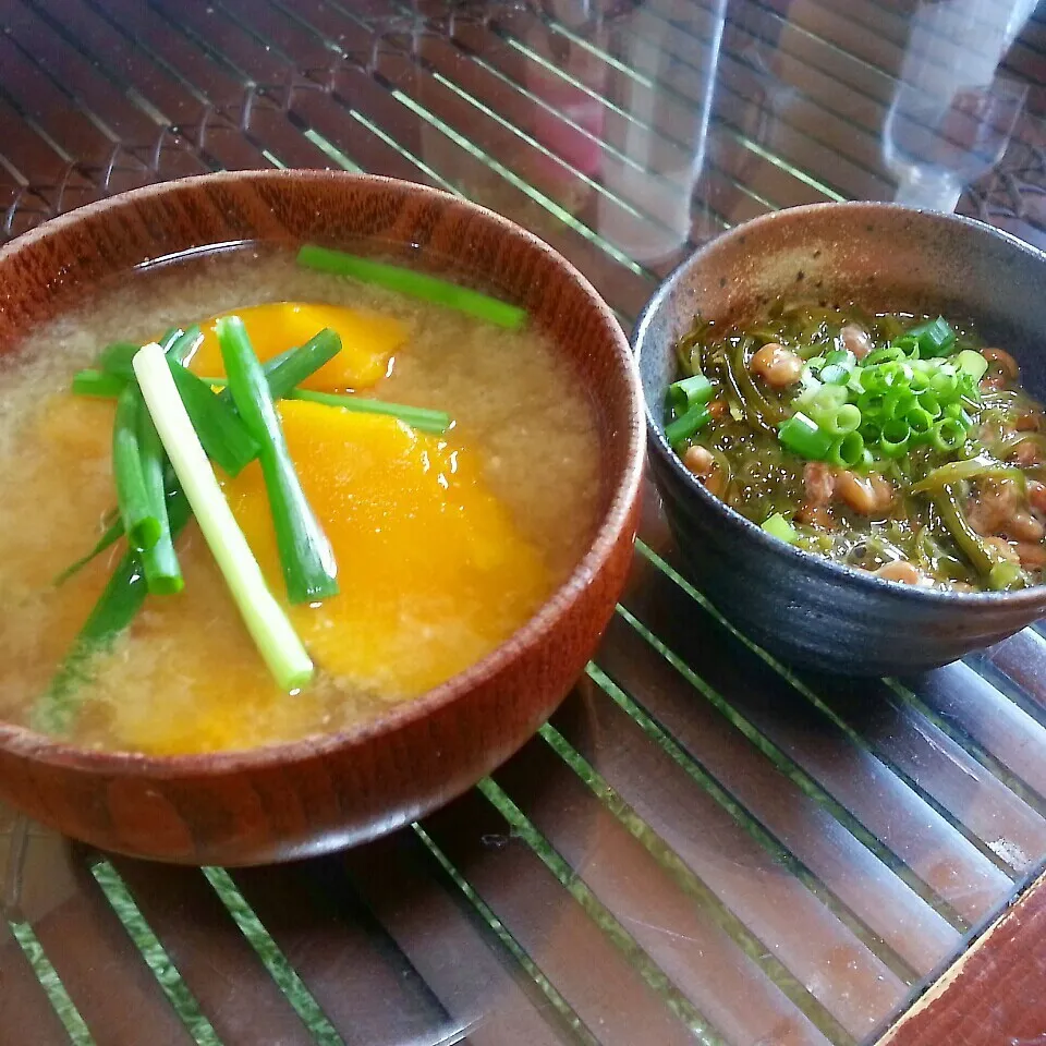 良い天気で良かった。朝飯～かぼちゃの味噌汁とめかぶ納豆|dai.noriさん