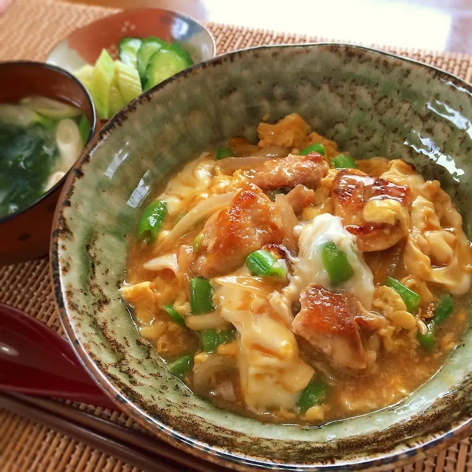 簡単とろ〜り〜焼き鳥親子丼♪|かおちゃんさん