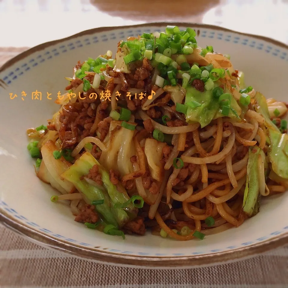 ジミ旨！ひき肉ともやしの焼きそば♪|かおちゃんさん