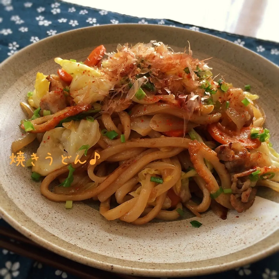 もちもち美味しい〜焼きうどん♪|かおちゃんさん