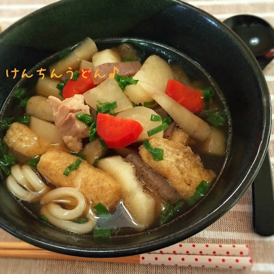 Snapdishの料理写真:根菜たっぷり〜けんちんうどん♪|かおちゃんさん