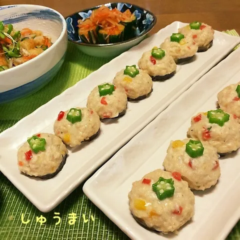 茄子のせ鶏ミンチのパプリカ焼売♪|かおちゃんさん