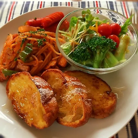 フレンチトースト、ナポリタンランチ♪|かおちゃんさん