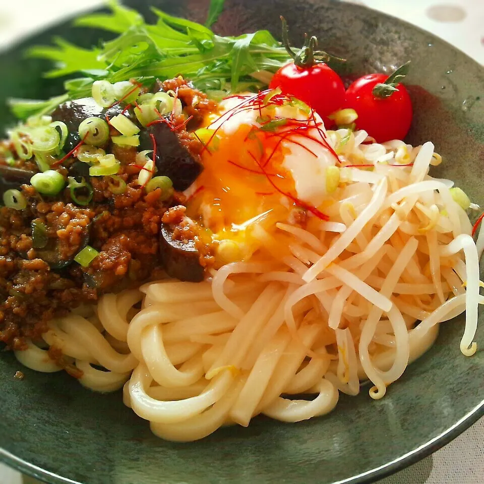 Snapdishの料理写真:茄子入り肉味噌うどん♪|かおちゃんさん