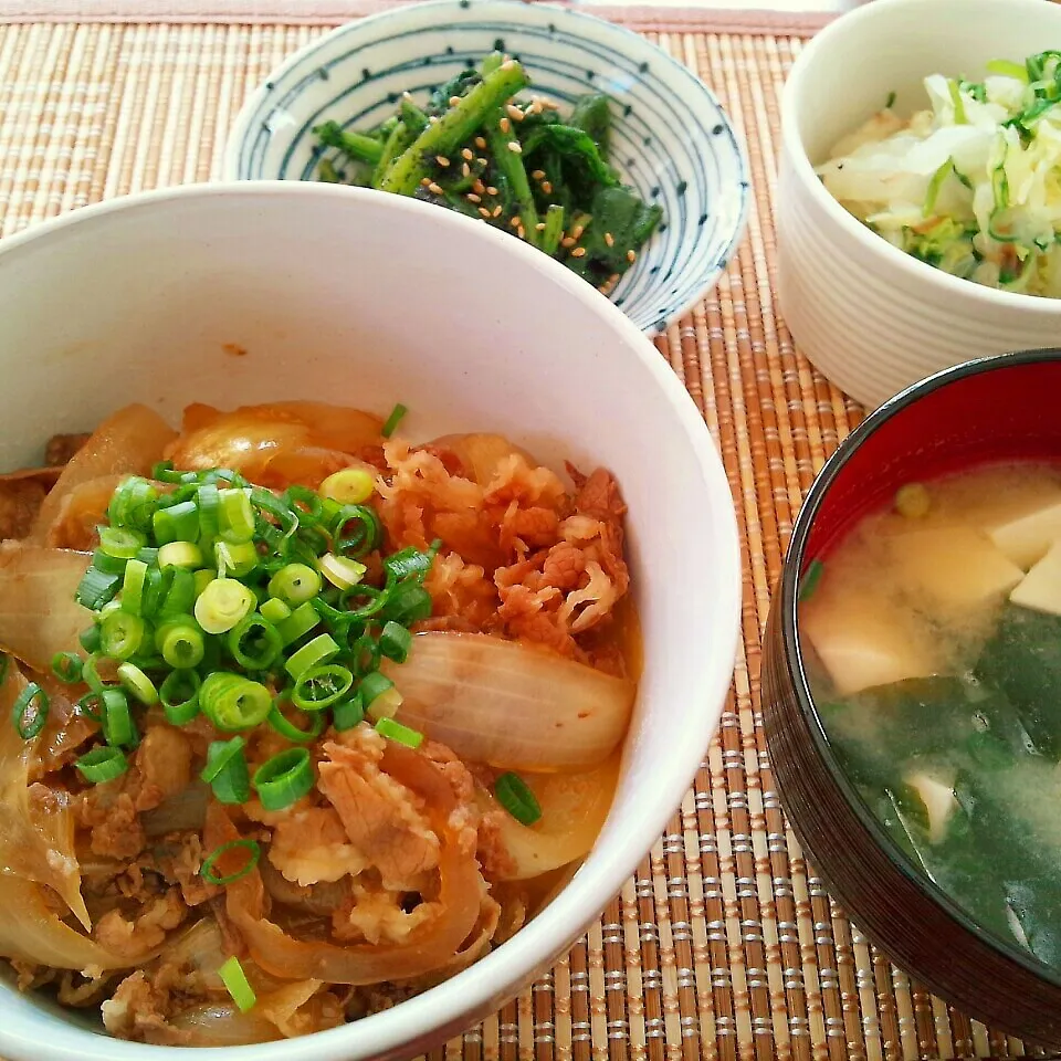 葱牛丼で～ランチ♪|かおちゃんさん