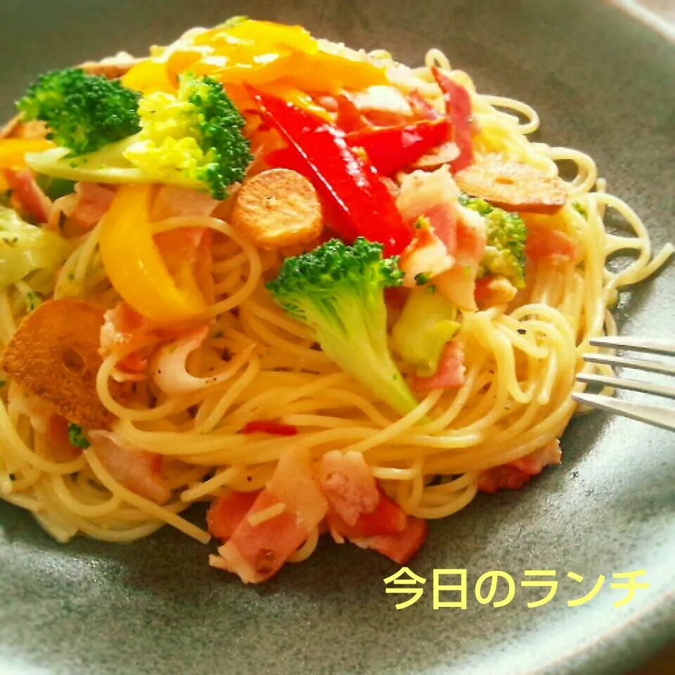 ブロッコリーとパプリカのパスタ♪|かおちゃんさん