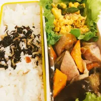 Snapdishの料理写真:JK弁当 ソーセージと野菜のにんにく炒め他|Kyさん