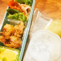 Snapdishの料理写真:JK弁当 唐揚げ、焼き野菜、四角ゆで卵＆ベーグル|Kyさん