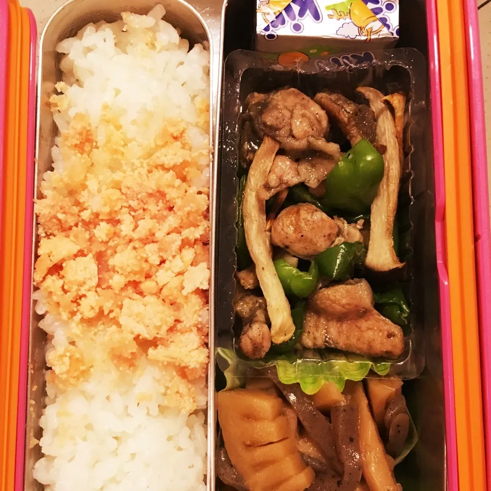 JK弁当 鶏の炭火焼 たけのこ煮 ほか|Kyさん