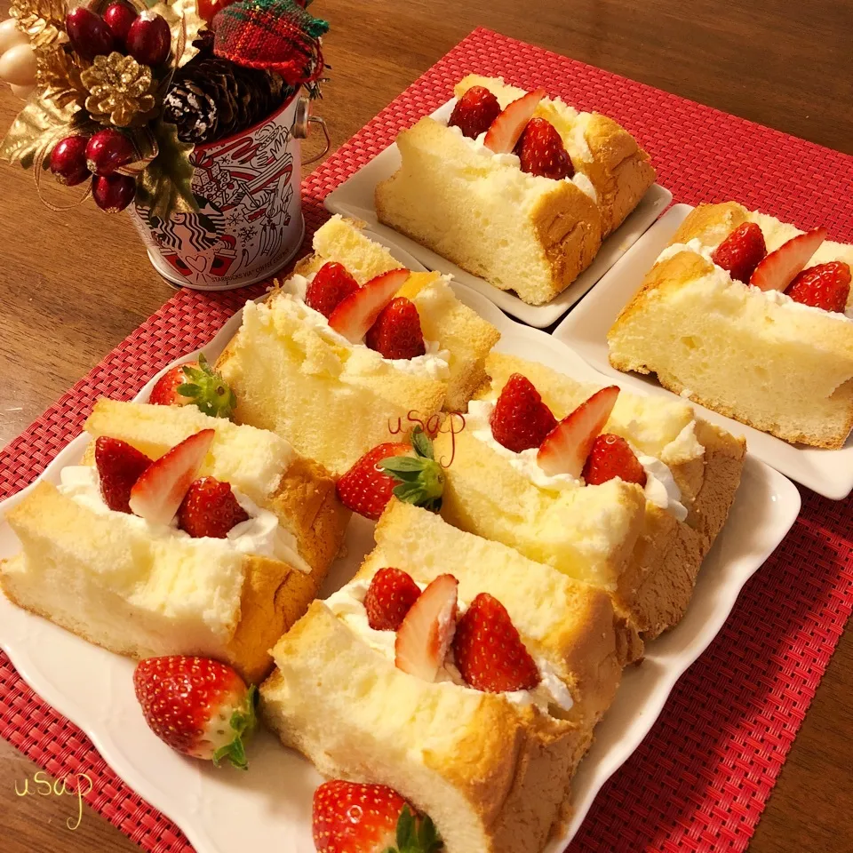 失敗しないフワフワしっとりクリスマス🎄シフォンケーキ|うさピーさん