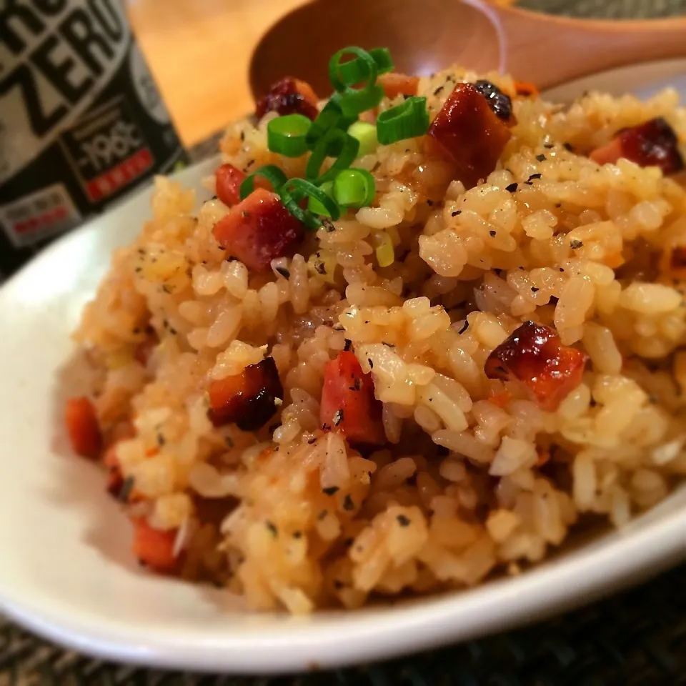 どう見ても黒くない、香りとコクの黒炒飯(^_^;)|かのパパさん