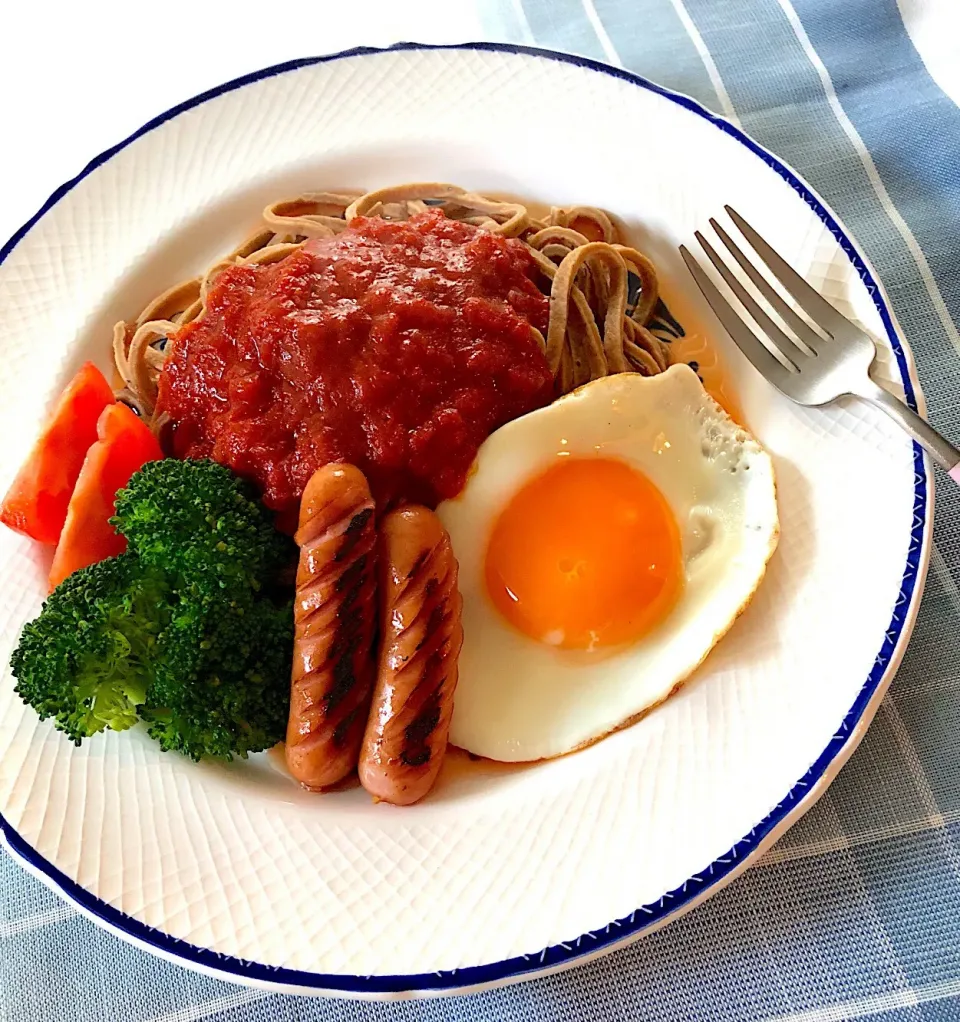 朝ごはんを食べよう🥞ベースパスタでポモドーロ🍝|あしゃぱんさん