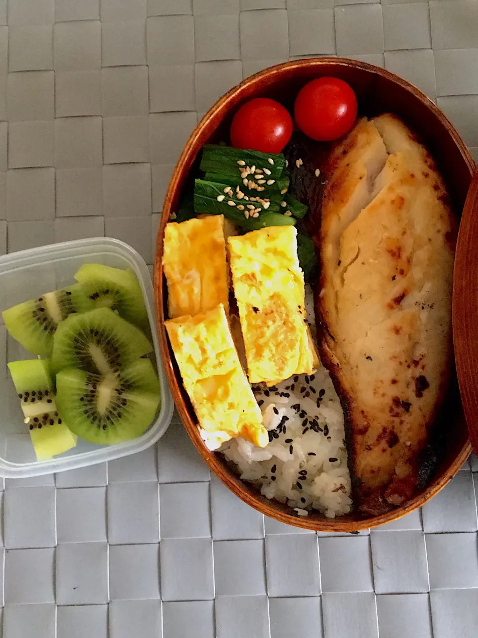 鯖の粕漬け弁当
 #大人弁当  #曲げわっぱ弁当  #粕漬け|Emi N Maruyamaさん