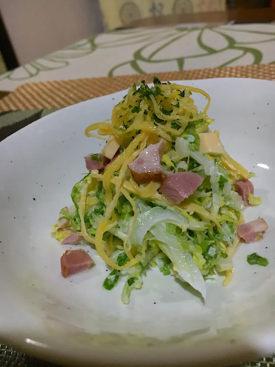 Snapdishの料理写真:白菜コールスロー🌿
生の白菜の食感がいい感じ🌿|🌿ぴぴさん