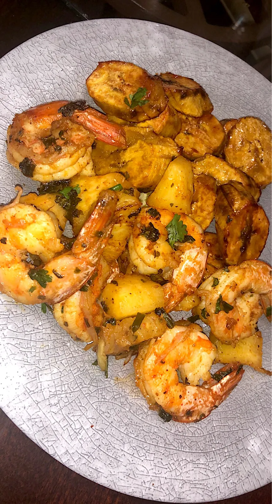 Sweet plantains with spicy shrimp & pineapples|Tawanjaさん