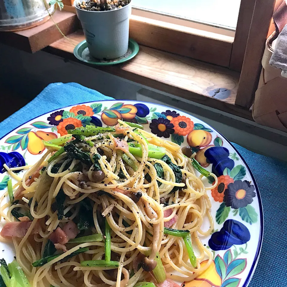 ランチに♪小松菜とベーコンの和風パスタ by 桃のやさしい薫り|Sachiyo Tanakaさん