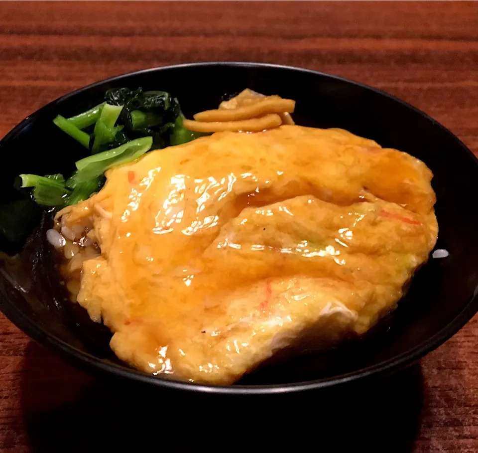 本日の賄い  昼ごはん☀️☀️☀️ やったー  天津丼ŧ‹"(o'ч'o)ŧ‹"ŧ‹ さすが中華の料理人。|ぽんたさん