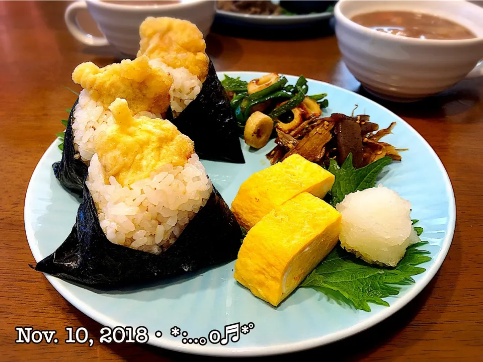 Snapdishの料理写真:2018/11/10お昼ご飯〜♡
 #おにぎりアクション参加中  #onigiriaction  #おにぎりアクション2018  #ヤマサ鮮度生活味なめらか絹しょうゆ  #ヤマサ醤油|いく❤️さん