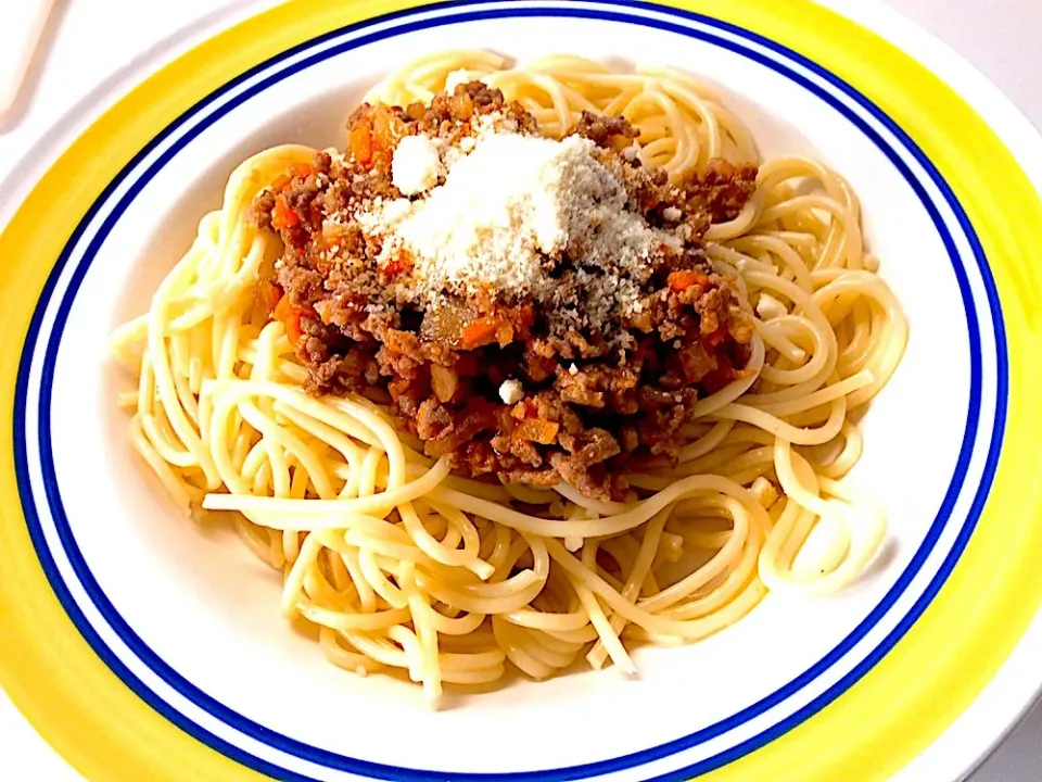 Snapdishの料理写真:お昼は、ミートソース🍝😋|アライさんさん