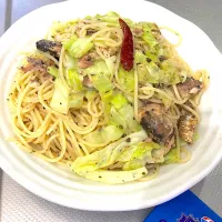 Snapdishの料理写真:イワシ缶とキャベツのパスタ|米井 宏喜さん