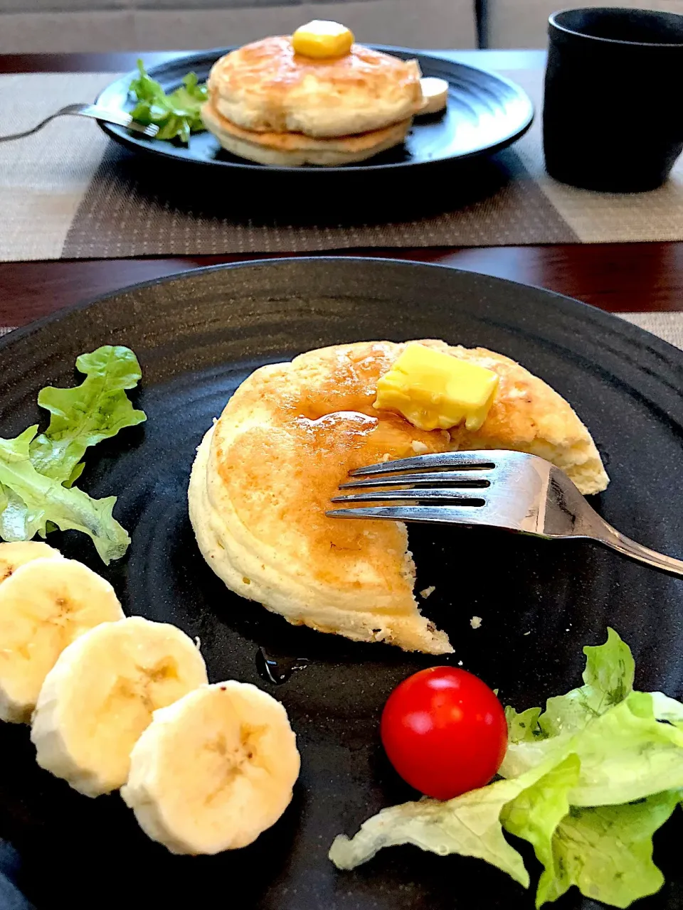 Snapdishの料理写真:#今日の朝ごはん#パンケーキ🥞#バナナ#バターとメープルシロップ#おうちカフェ|笙　みかんさん