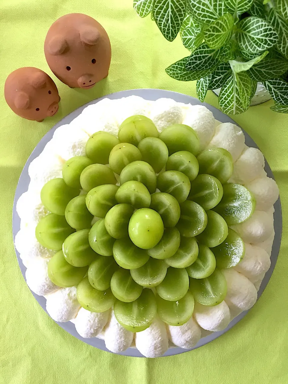 シャインマスカットのバースデーケーキ|むーさん