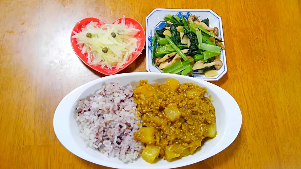 １１月９日　大根の和風カレー　小松菜ときのこのバター醤油炒め　玉ねぎサラダ|いもこ。さん