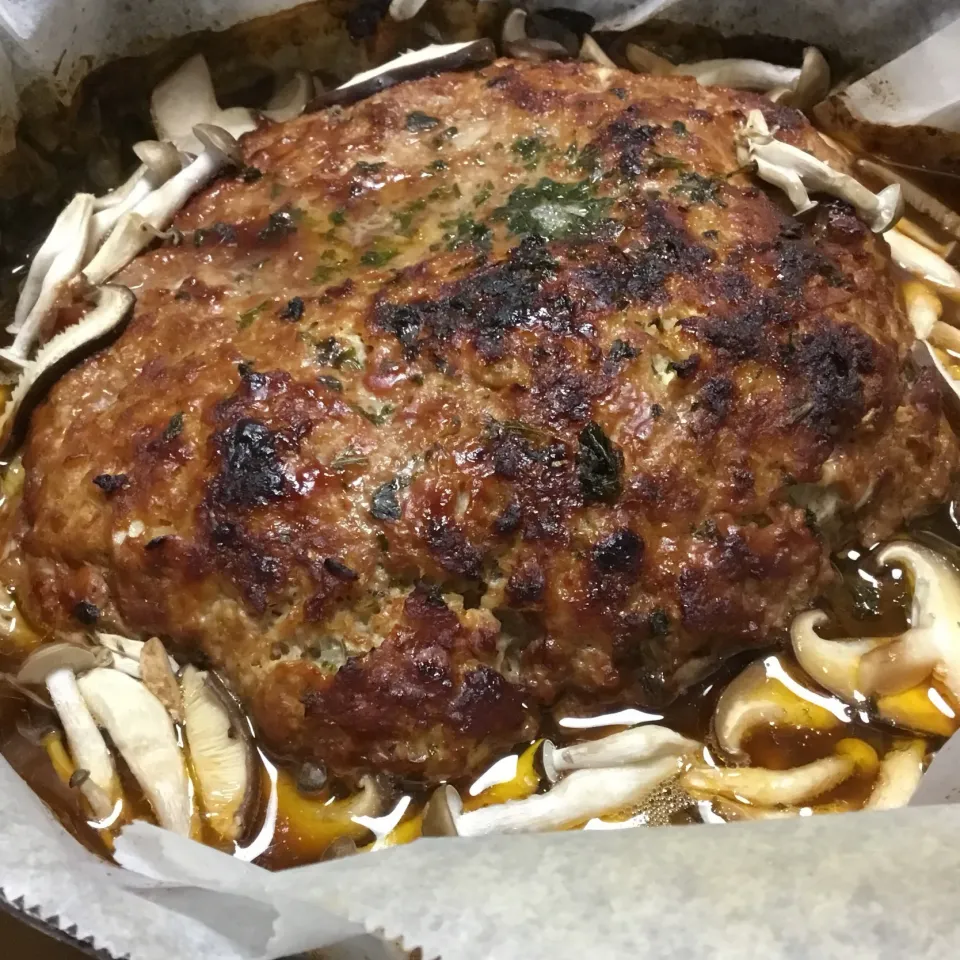 シュトーレンママさんの料理 吸血ジャンボバーグ  秋のきのこバージョン🍄|Yu Yu mamaさん