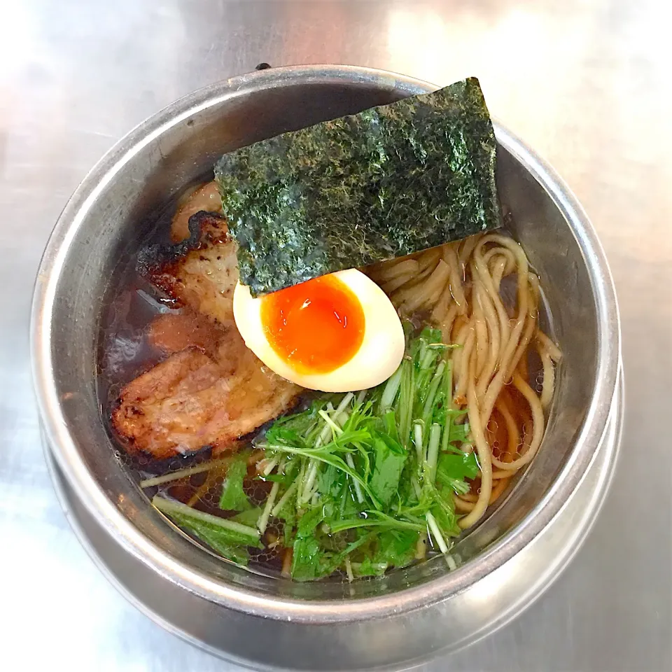 Snapdishの料理写真:炙りチャーシュー醤油ラーメン🍜|すいかみかんさん