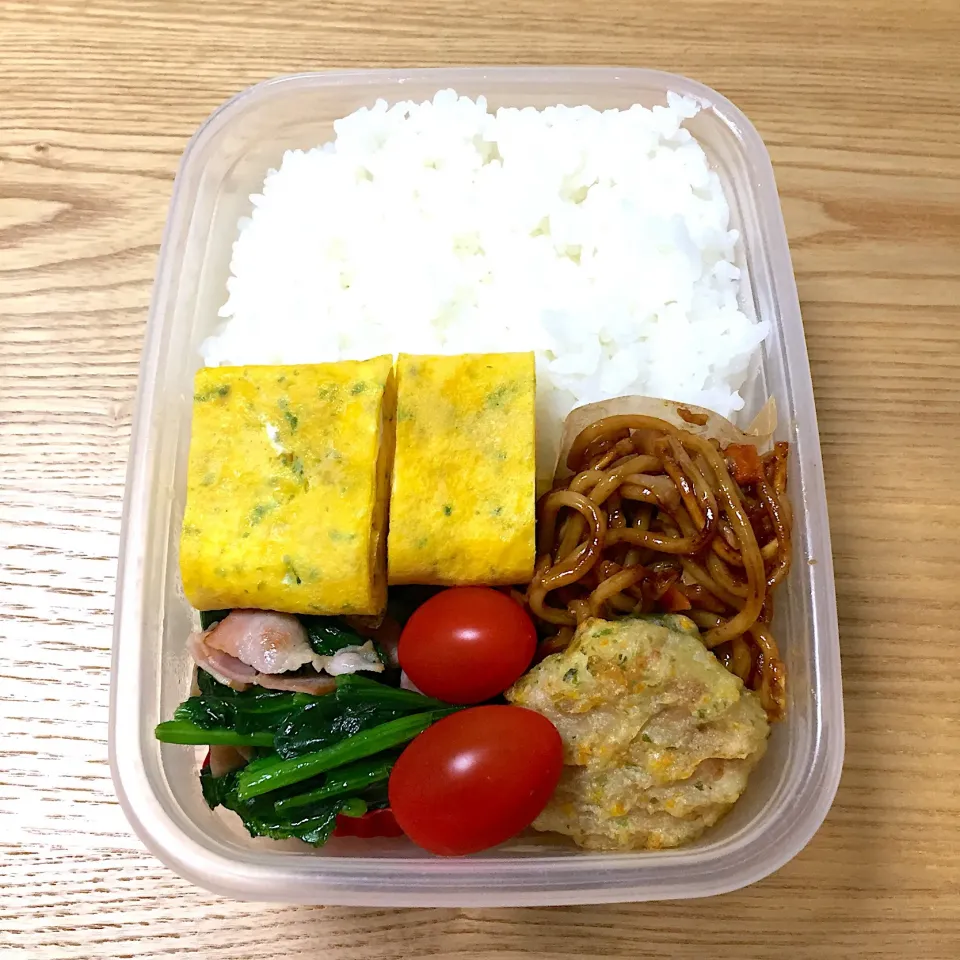 月曜日の旦那さんのお弁当☺︎ #お弁当記録  #ほうれん草とベーコンのソテー|むさけんさん