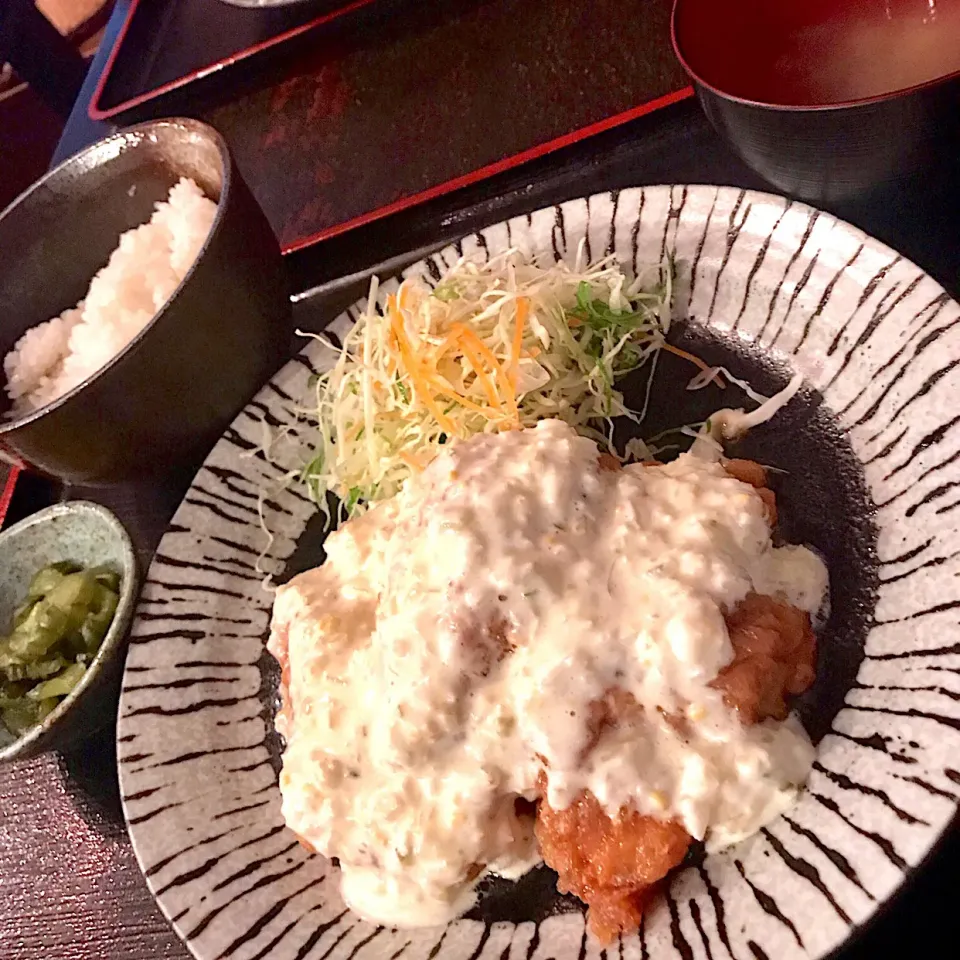 チキン南蛮定食@虎視眈々(渋谷)|塩豚骨さん