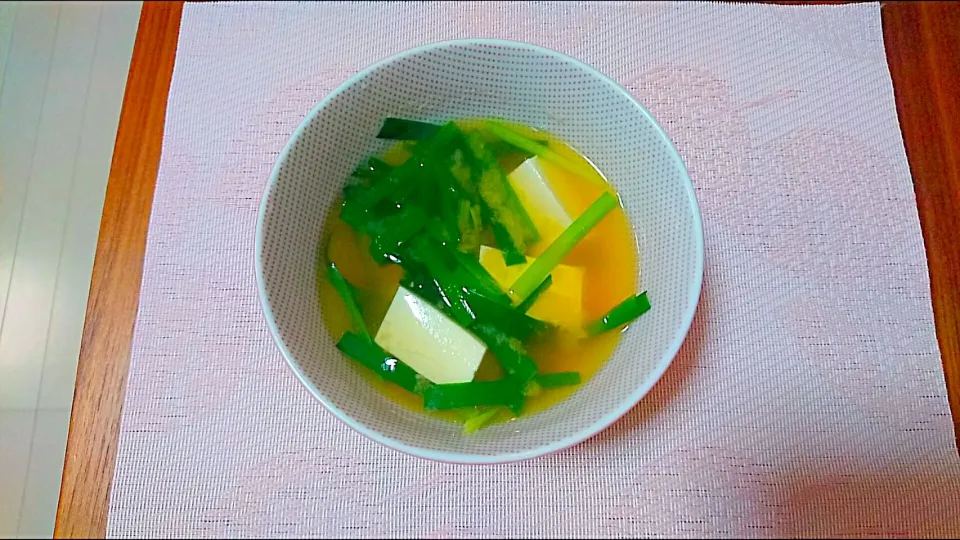 ニラと豆腐のお味噌汁🎵😊|かおるcitronさん