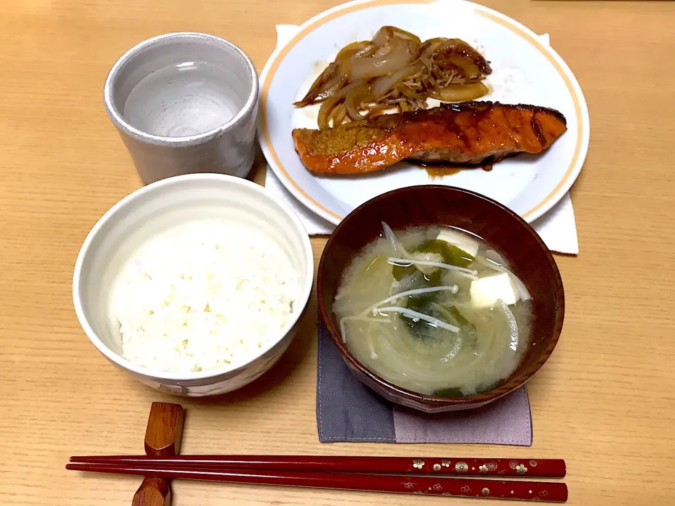 鮭の照り焼き、お味噌汁|aquamarineさん