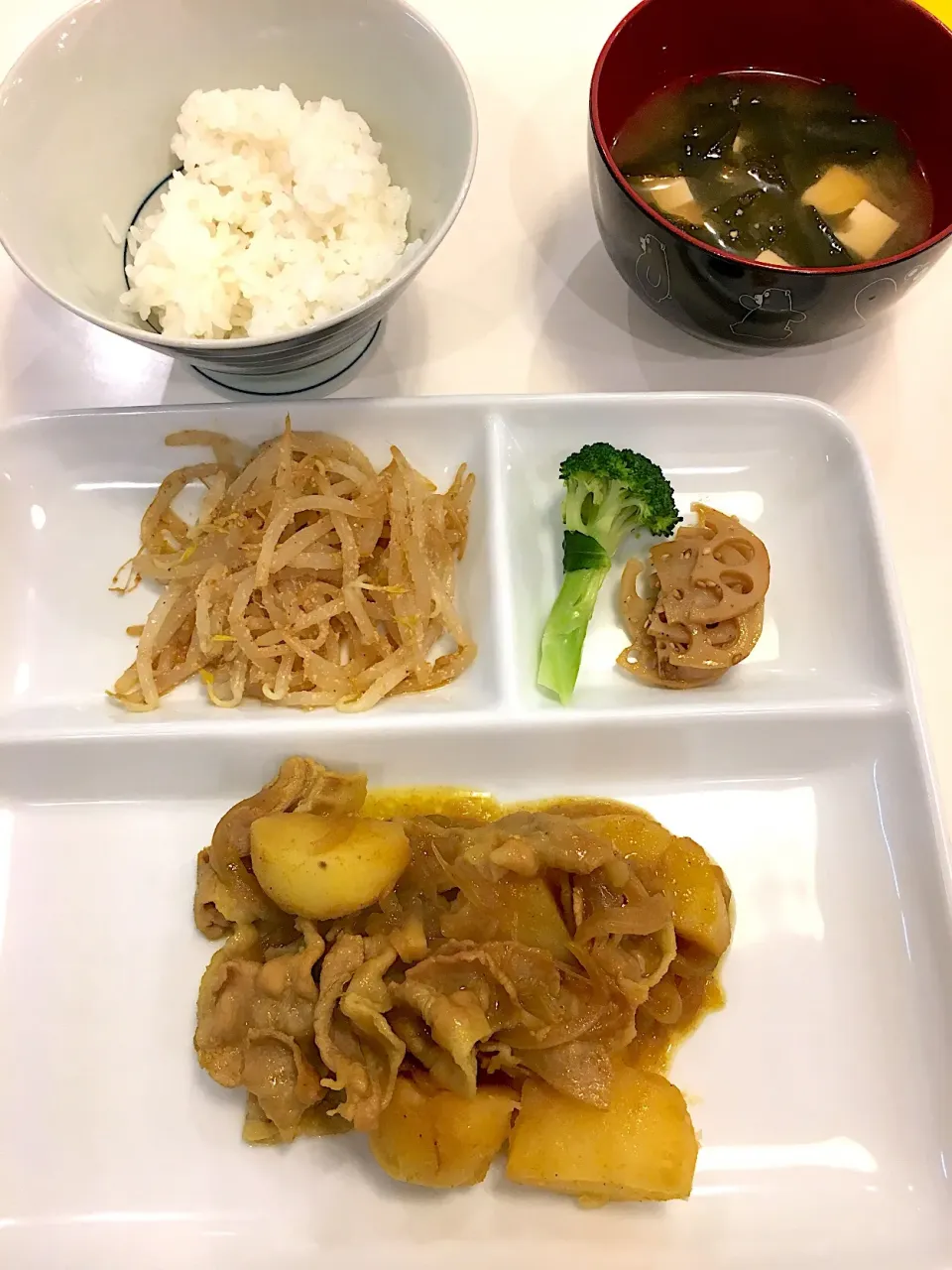 キッズ飯 カレー風味肉じゃが、モヤシのナムル、他|R＊ko@月曜断食中さん