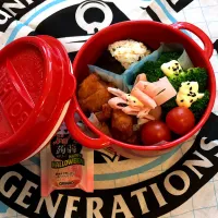 #女子弁当  #大したことない弁当 #GENERATIONSバンダナ #セリア #長女が体育の授業で手首を負傷したので片手で食べれるメニュー|kazurainbowさん