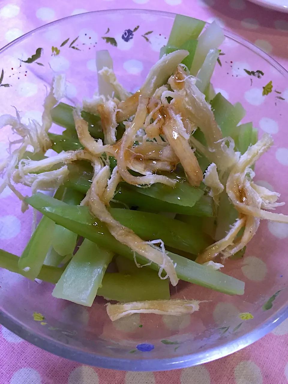 セロリとサキイカの和え物サラダ改めて、ブロッコリー🥦とサキイカの和え物サラダ🥗|リッキーさん