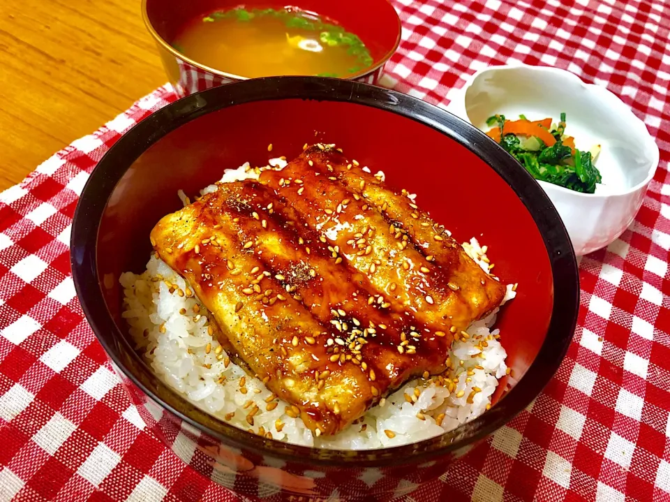 贅沢な昼ご飯〜♪|あんちゃんさん