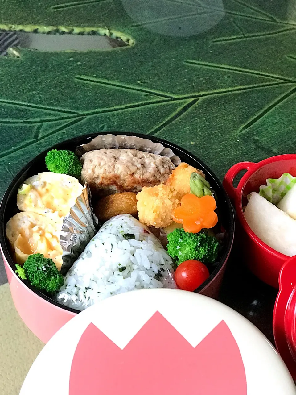 娘のお弁当 しらすとチーズの出汁巻き玉子|きゃずさん