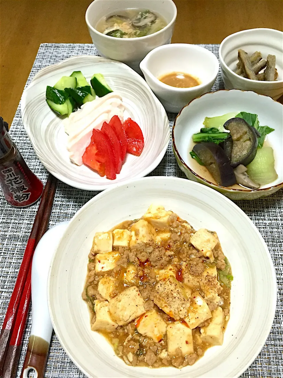 麻婆豆腐  棒棒鶏  茄子と青梗菜、椎茸煮びたし  牛蒡の唐揚げ  中華スープ|くっきいママさん