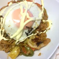 焼きそば
マヨネーズのかけ方が汚かった…|ゆみさん