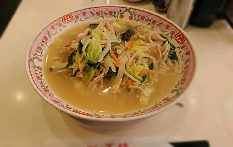 2018.11.14 昼御飯
 餃子の王将の湯麺

#湯麺|津田 健次 Kenji Tsudaさん